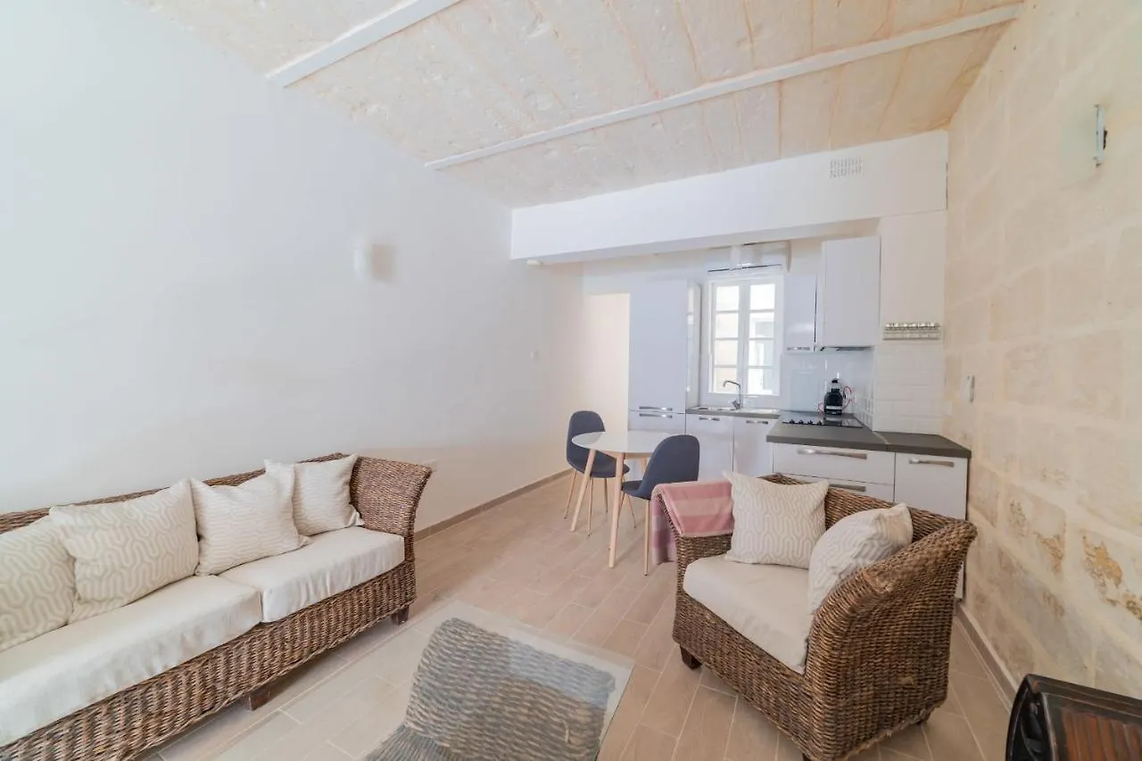 Central Valletta Townhouse-Hosted By Sweetstay