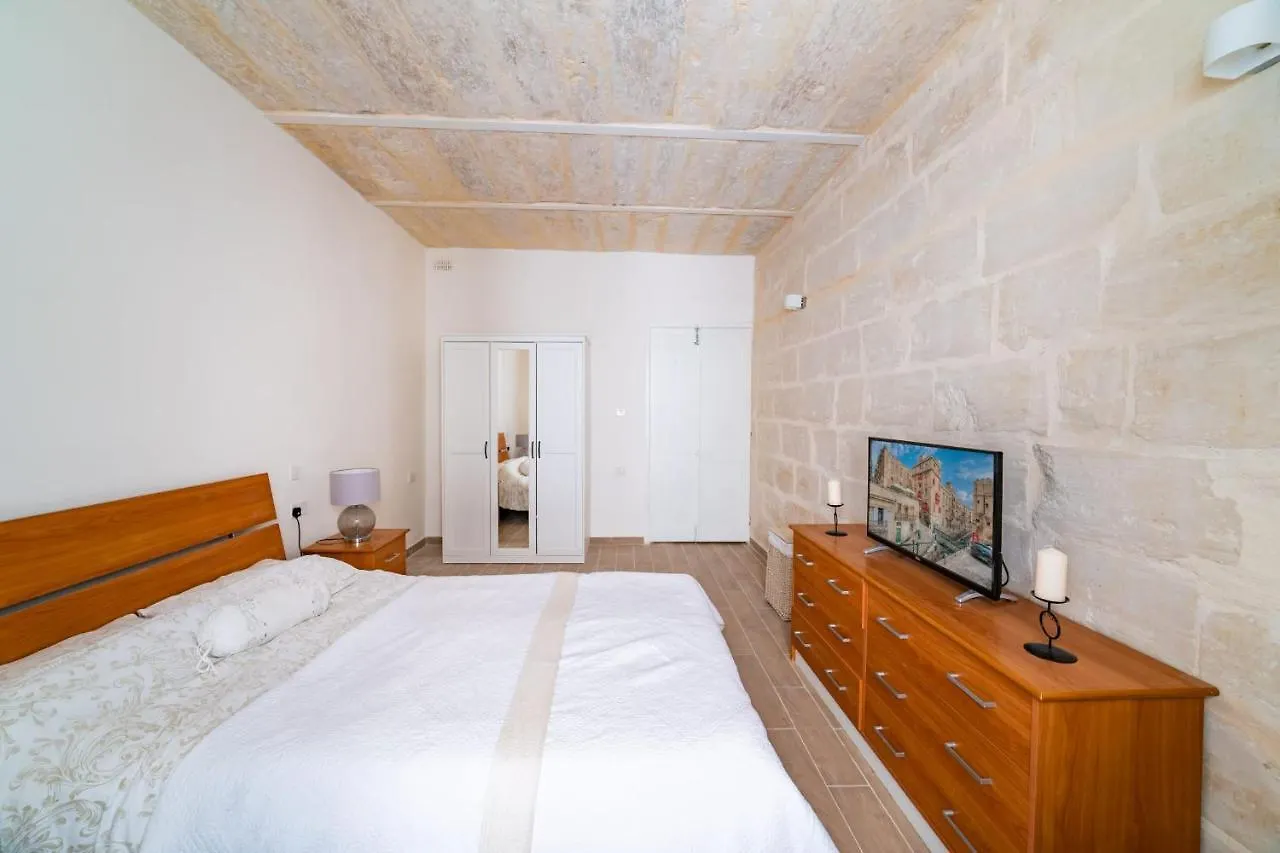 Central Valletta Townhouse-Hosted By Sweetstay 0*,  Malte